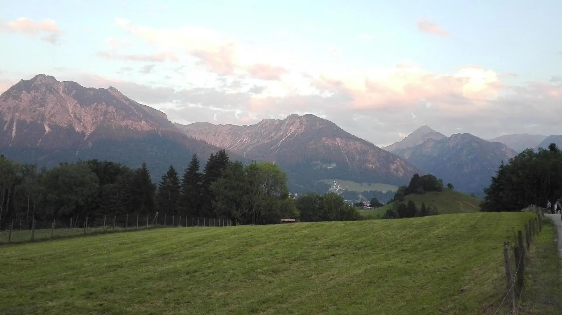 Wohnung Haus Sonnenbichl Nr, 201 Mit Balkon In Oberstdorf Tiefenbach 0*,  Germany
